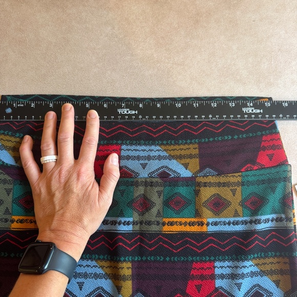 LulaRoe Cassie Pencil Skirt • size medium • NWT - Picture 3 of 7